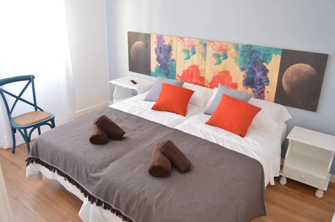 Ad Hostel Rooms Tarragona 0*,  Spain